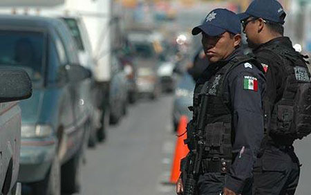 Mexico sa thải gần 10 % lực lượng cảnh sát